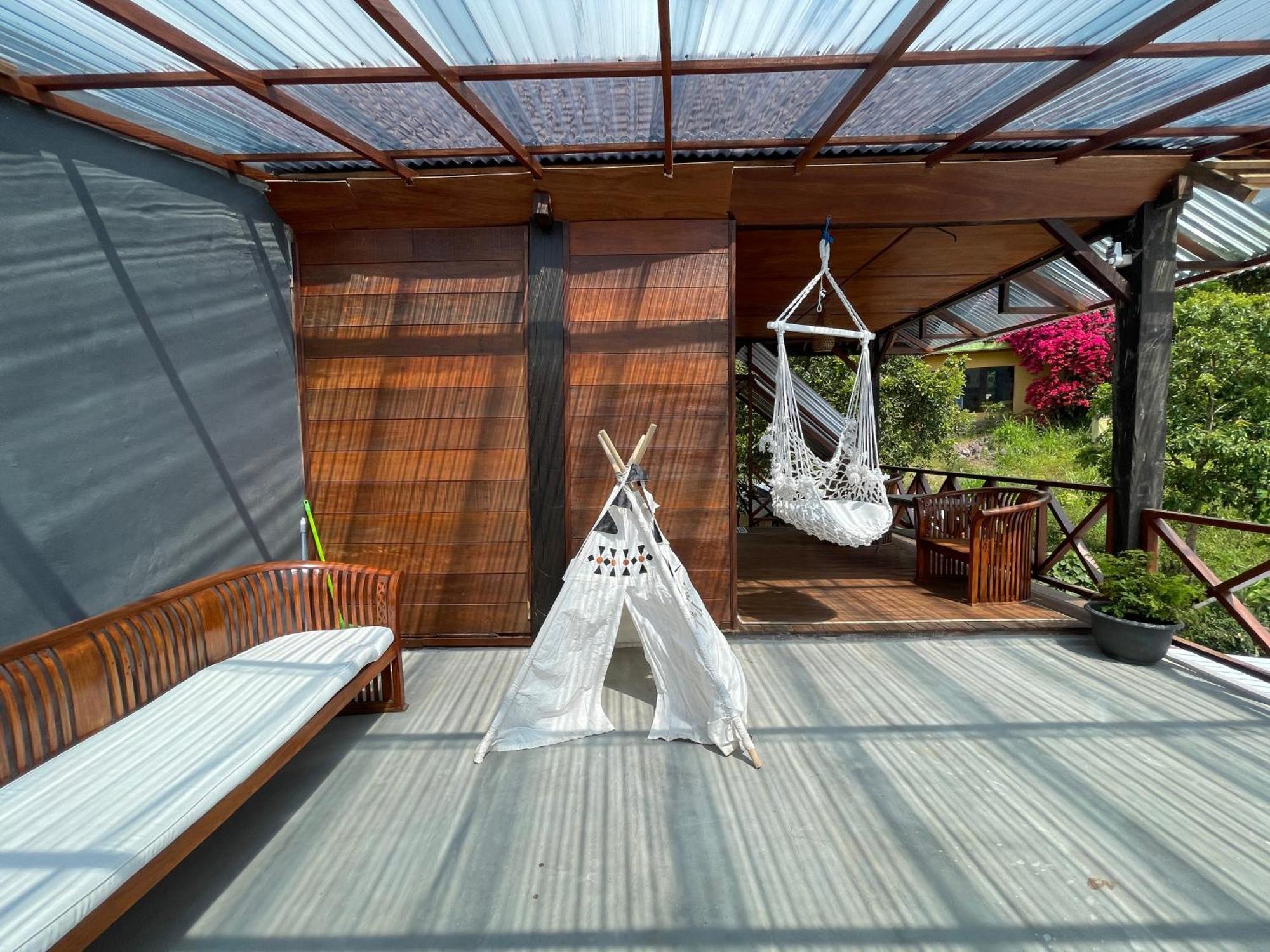 Woody House Villa *